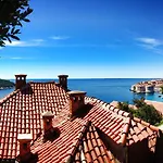 بيت ضيافة Villa Ragusa 4*