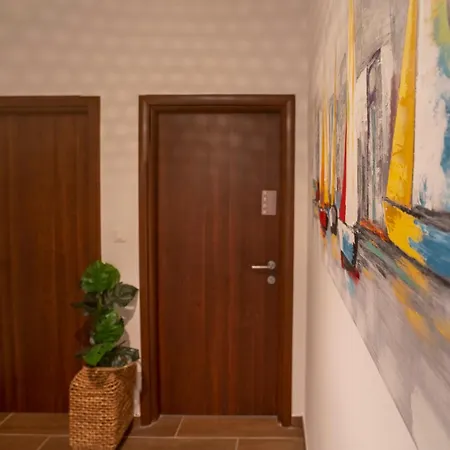 Villa Ragusa Konukevi 4*